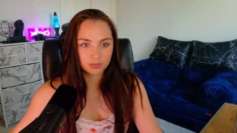Snapshot of sariaaahh chatting on February 4, 7:09 pm sariaaahh online show from February 4, 7:09 pm