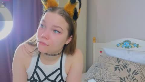 Snapshot of saridesutter chatting on March 3, 1:23 am saridesutter online show from March 3, 1:23 am