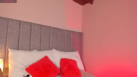 Snapshot of sarigarcia chatting on November 20, 4:45 am Sara Garcia online show from November 20, 4:45 am