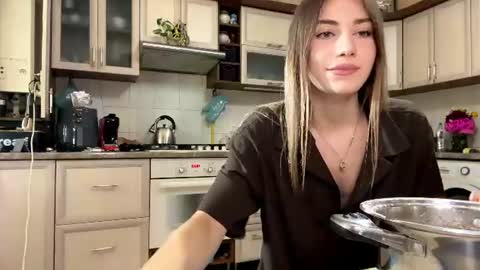 Snapshot of sarigerla chatting on July 21, 12:51 pm sarigerla online show from July 21, 12:51 pm