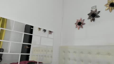 Snapshot of sarita_loven chatting on March 2, 8:27 am sarita online show from March 2, 8:27 am