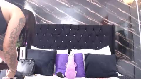 Sara online show from April 24, 6:10 pm