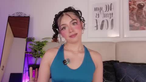 Sara online show from March 28, 9:58 pm