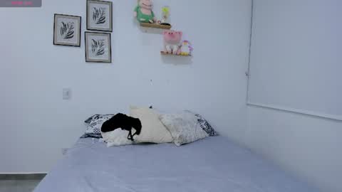 Snapshot of saritadolly_ chatting on July 5, 5:03 am Sara Cute online show from July 5, 5:03 am