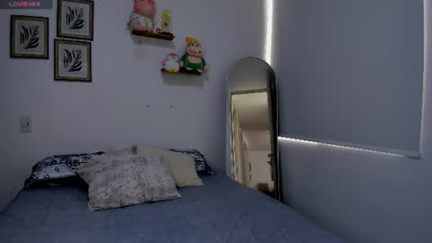 Snapshot of saritadolly_ chatting on July 26, 6:59 pm Sara Cute online show from July 26, 6:59 pm