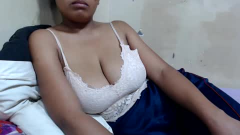 saronette online show from December 18, 10:08 am