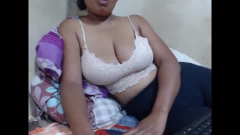 saronette online show from January 9, 11:14 am