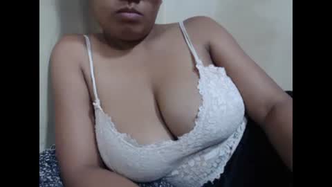 saronette online show from March 10, 9:32 am