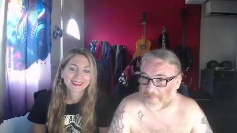 Snapshot of saruandjay chatting on September 11, 3:12 pm Giselle and Jay online show from September 11, 3:12 pm