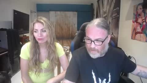 Snapshot of saruandjay chatting on September 29, 7:46 am Giselle and Jay online show from September 29, 7:46 am