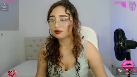 Snapshot of sasha_17_ chatting on September 9, 7:46 pm Sofia online show from September 9, 7:46 pm