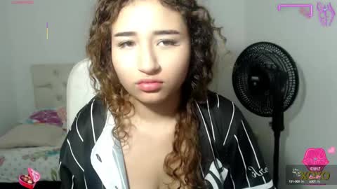 Snapshot of sasha_17_ chatting on October 7, 8:22 am Sofia online show from October 7, 8:22 am