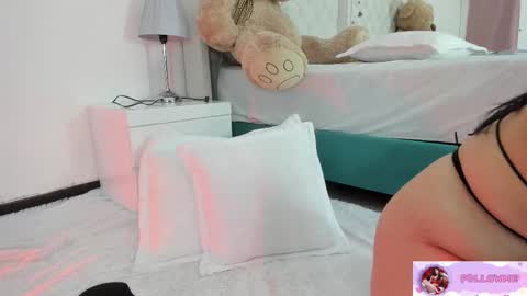 Snapshot of sasha_blake_ chatting on March 26, 12:00 pm Sasha online show from March 26, 12:00 pm