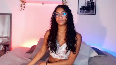 Snapshot of sasha_bowei chatting on May 5, 3:14 am sasha_bowei online show from May 5, 3:14 am