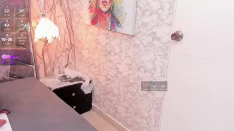 Snapshot of sasha_brownie_ chatting on October 30, 7:58 pm Sasha online show from October 30, 7:58 pm