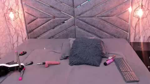 Snapshot of sasha_brownie_ chatting on November 21, 8:18 pm Sasha online show from November 21, 8:18 pm