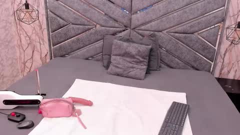 Sasha  online show from March 16, 7:40 pm