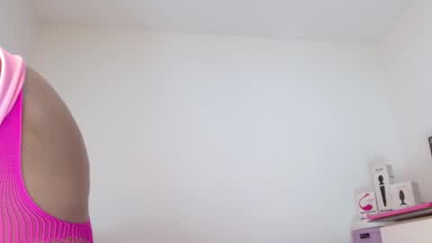 Snapshot of sasha_creamy chatting on February 27, 5:13 am Sasha Creamy online show from February 27, 5:13 am