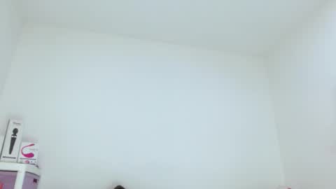 Snapshot of sasha_creamy chatting on October 4, 5:49 am Sasha Creamy online show from October 4, 5:49 am