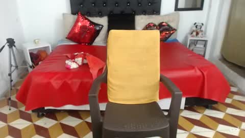 sasha maturee online show from December 29, 8:00 am