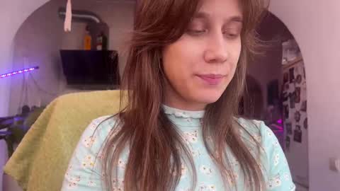 Alexandra Sasha in short online show from February 12, 9:42 am