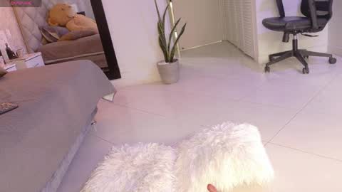 Snapshot of sasha_sinne chatting on June 3, 11:57 am sasha_sinne online show from June 3, 11:57 am