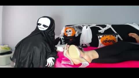 Snapshot of sasha_start chatting on October 24, 5:20 pm sasha start online show from October 24, 5:20 pm