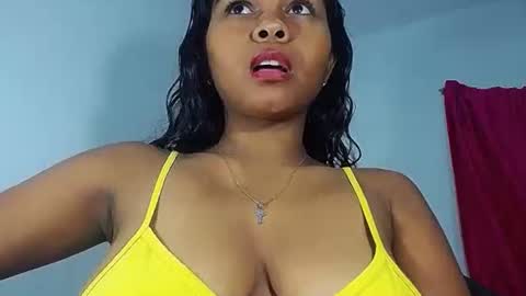 Snapshot of sashabreck1 chatting on May 27, 6:38 pm sashabreck1 online show from May 27, 6:38 pm