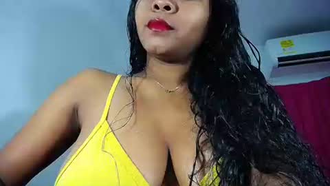 Snapshot of sashabreck1 chatting on June 4, 2:28 am sashabreck1 online show from June 4, 2:28 am