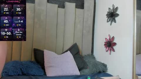 Snapshot of sashafoxy_ chatting on June 2, 2:30 pm sashafoxy_ online show from June 2, 2:30 pm
