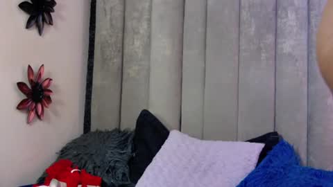 Snapshot of sashafoxy_ chatting on June 10, 2:49 pm sashafoxy_ online show from June 10, 2:49 pm