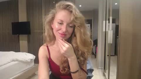 Sasha online show from October 8, 2:25 pm