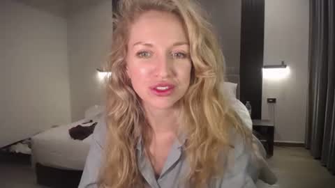 Sasha online show from March 6, 5:42 pm