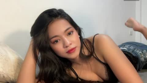 Snapshot of sashie_02 chatting on July 3, 1:28 pm alora online show from July 3, 1:28 pm
