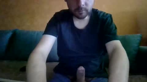 Snapshot of sasko877 chatting on May 30, 8:33 am sasko877 online show from May 30, 8:33 am