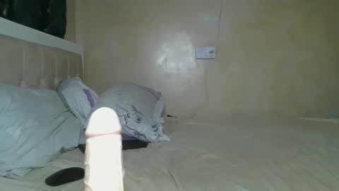 sassie_bee online show from February 24, 10:36 pm