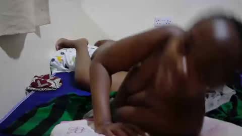 Snapshot of sassy_bella chatting on February 27, 1:27 am sassy_bella online show from February 27, 1:27 am