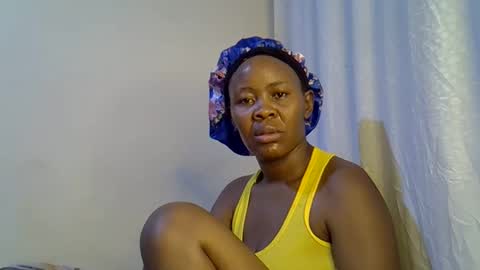 Snapshot of sassy_bella chatting on September 13, 9:25 pm sassy_bella online show from September 13, 9:25 pm