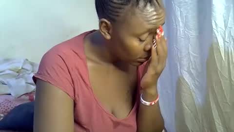 Snapshot of sassy_bella chatting on October 2, 1:12 am sassy_bella online show from October 2, 1:12 am