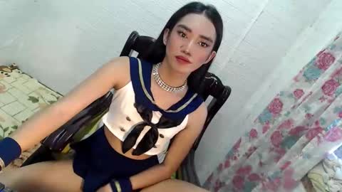 Snapshot of sassy_keylla chatting on October 16, 12:00 am KEYLLA online show from October 16, 12:00 am