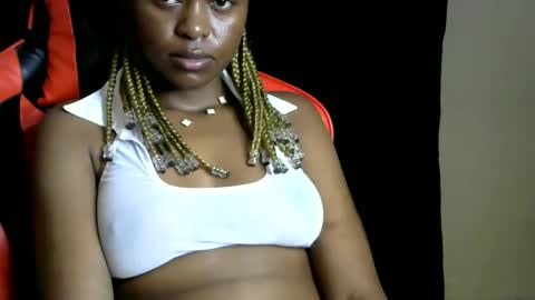 Snapshot of sassy_lyne chatting on June 4, 7:47 am sassy_lyne online show from June 4, 7:47 am