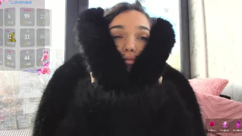 sassyt33n online show from December 12, 10:45 am