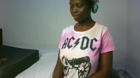 sassytannia online show from February 28, 1:01 pm