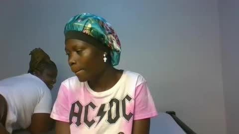 sassytannia online show from March 4, 12:22 pm