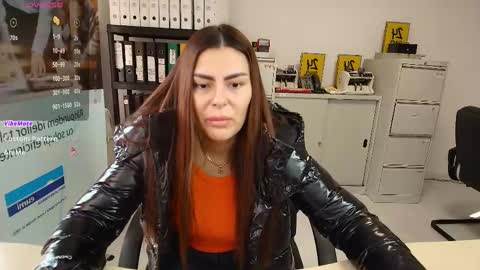 sassytiff online show from February 11, 12:48 pm