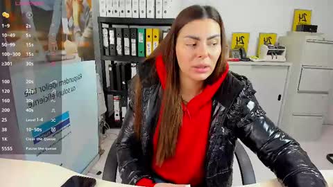 sassytiff online show from February 13, 12:11 pm