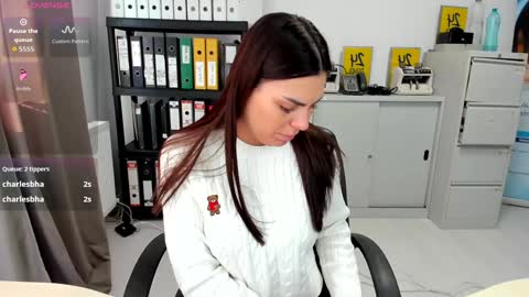 sassytiff online show from November 24, 10:48 am