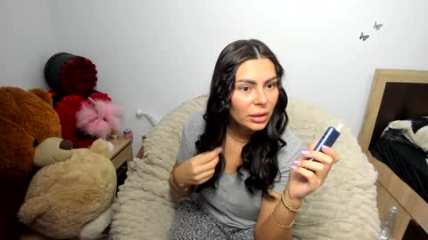 sassytiff online show from February 8, 2:20 pm