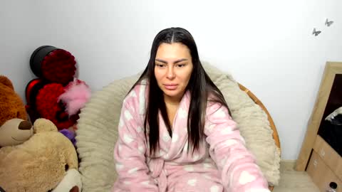 sassytiff online show from February 18, 2:57 pm