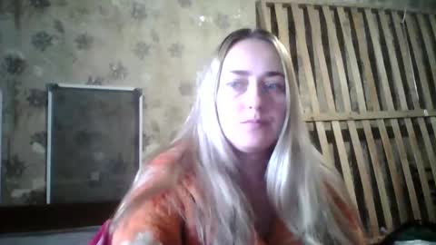 Snapshot of sasuka30 chatting on December 18, 7:36 am sasuka30 online show from December 18, 7:36 am